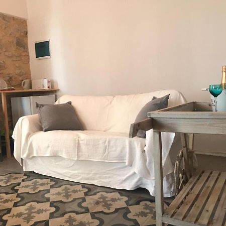 אלתיאה Suite Independiente De 45 M2 Con Banera En Pleno Casco Viejo מראה חיצוני תמונה