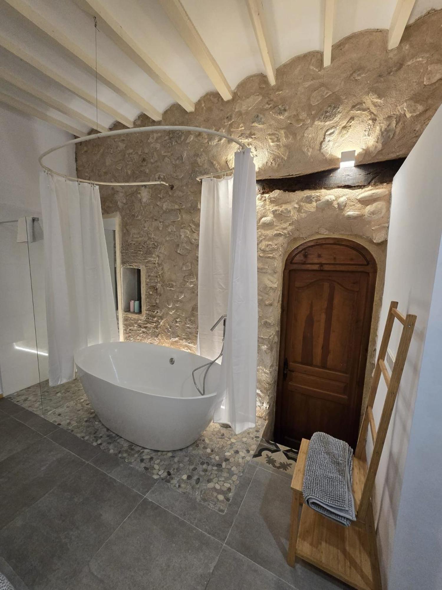 אלתיאה Suite Independiente De 45 M2 Con Banera En Pleno Casco Viejo מראה חיצוני תמונה
