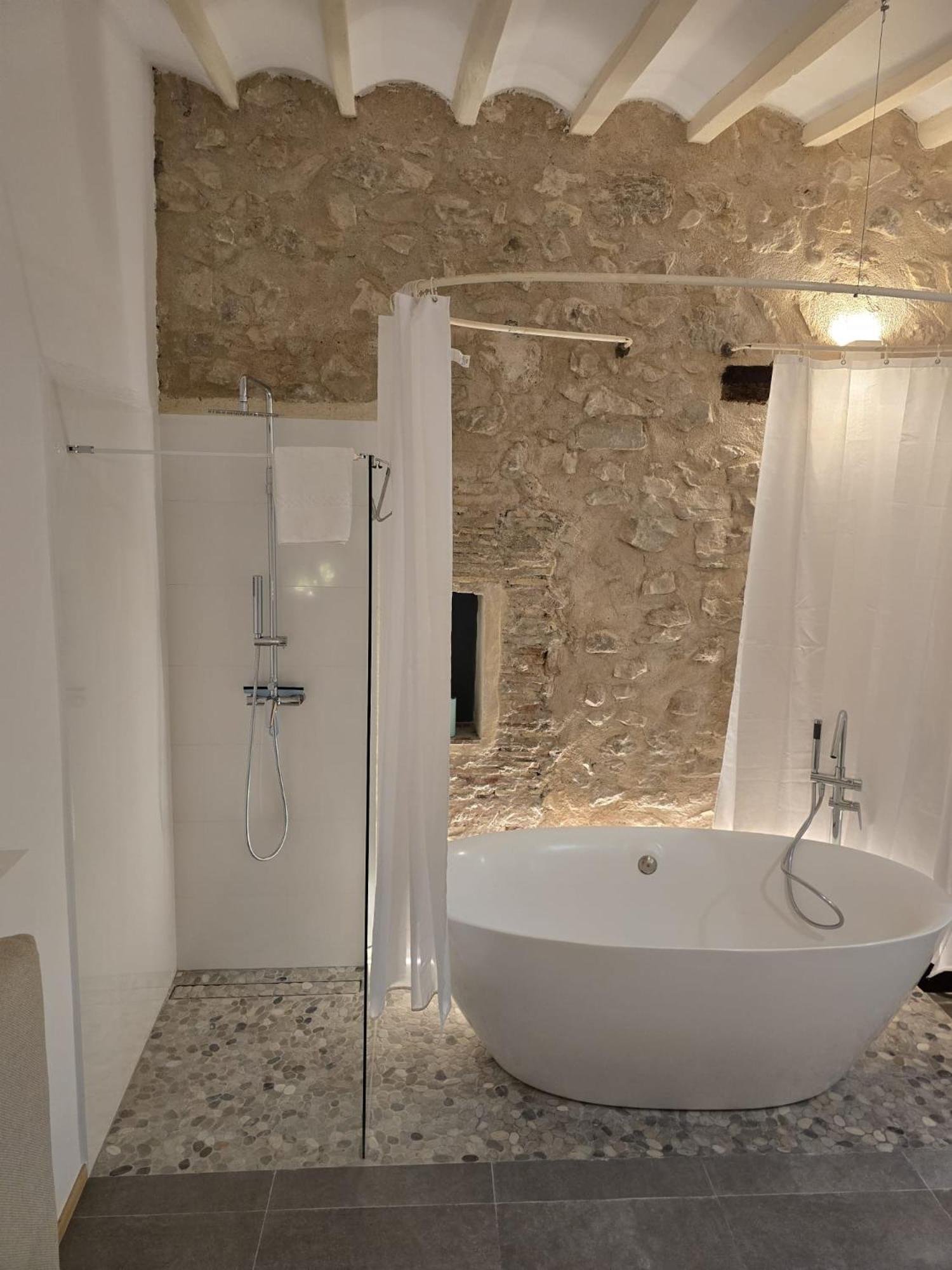 אלתיאה Suite Independiente De 45 M2 Con Banera En Pleno Casco Viejo מראה חיצוני תמונה