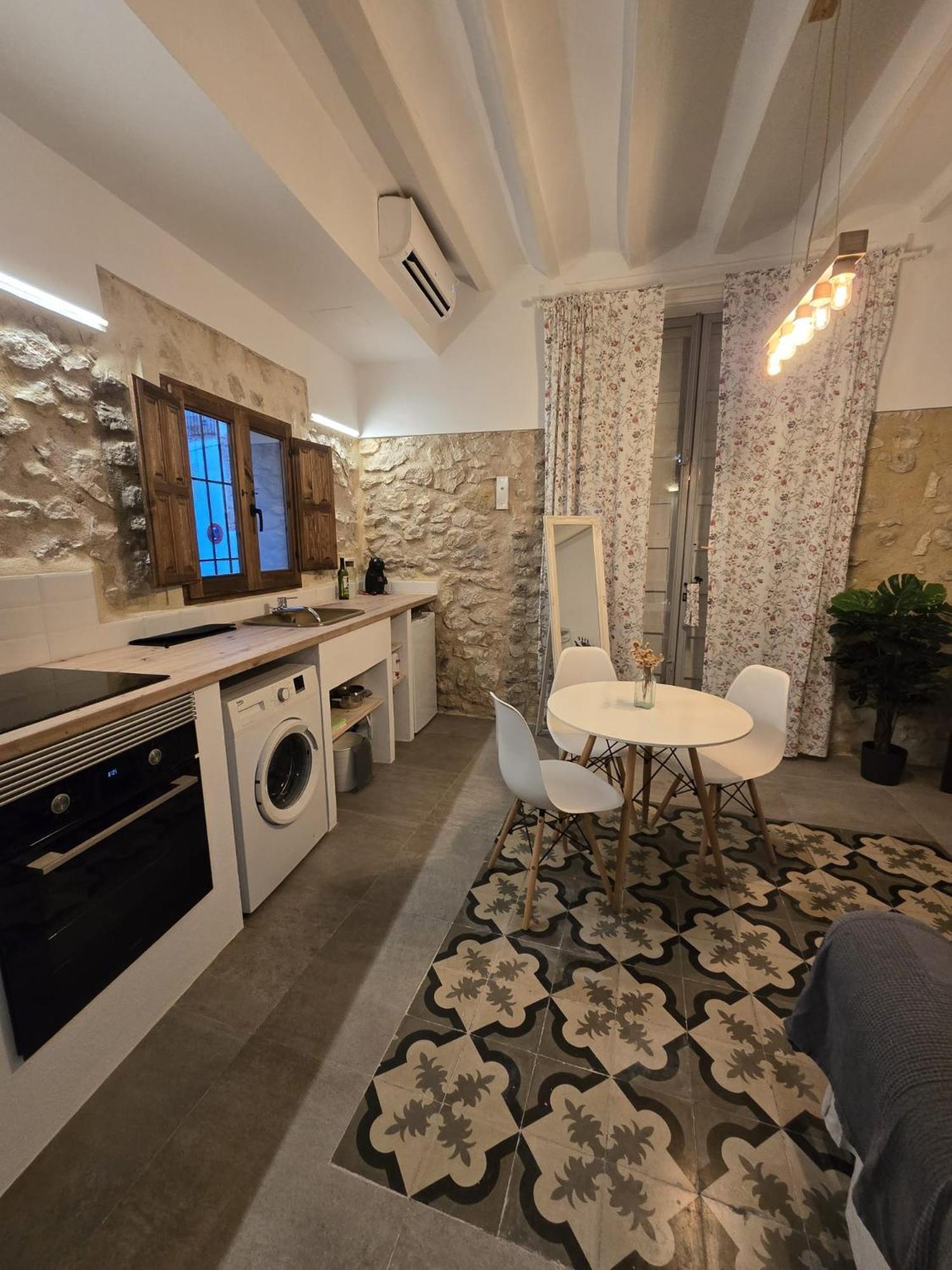 אלתיאה Suite Independiente De 45 M2 Con Banera En Pleno Casco Viejo מראה חיצוני תמונה