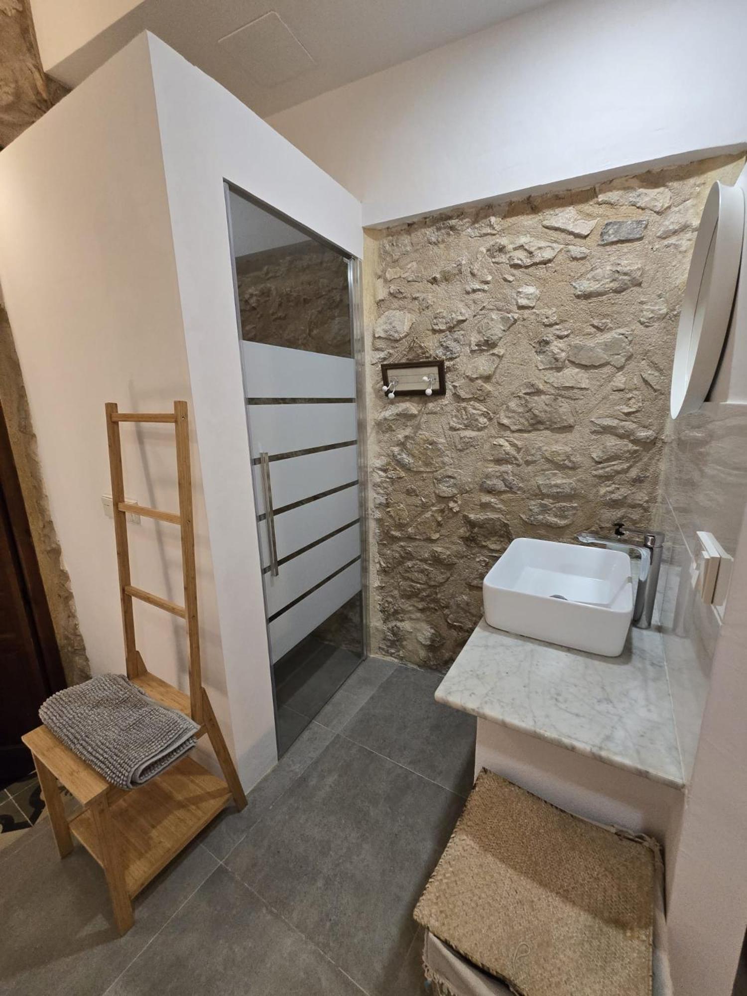 אלתיאה Suite Independiente De 45 M2 Con Banera En Pleno Casco Viejo מראה חיצוני תמונה